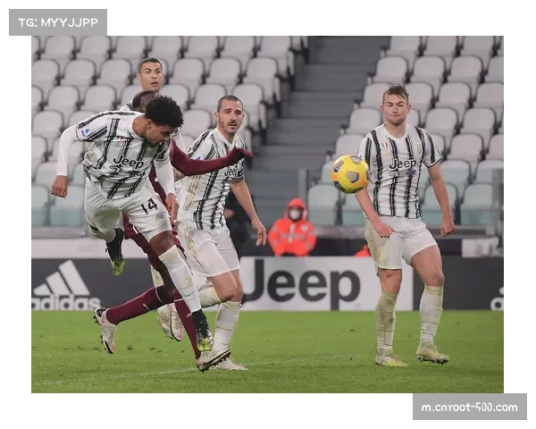 特写：39岁基耶利尼现身都灵，以管理层身份回归尤文训练基地